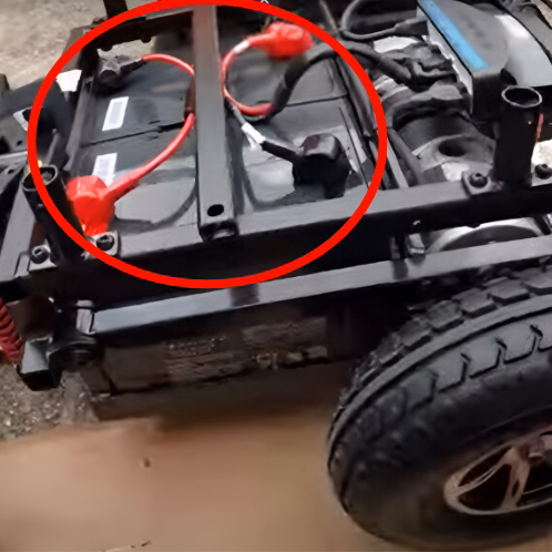 Merits Atlantis Bariatric Wheelchair actual battery storage